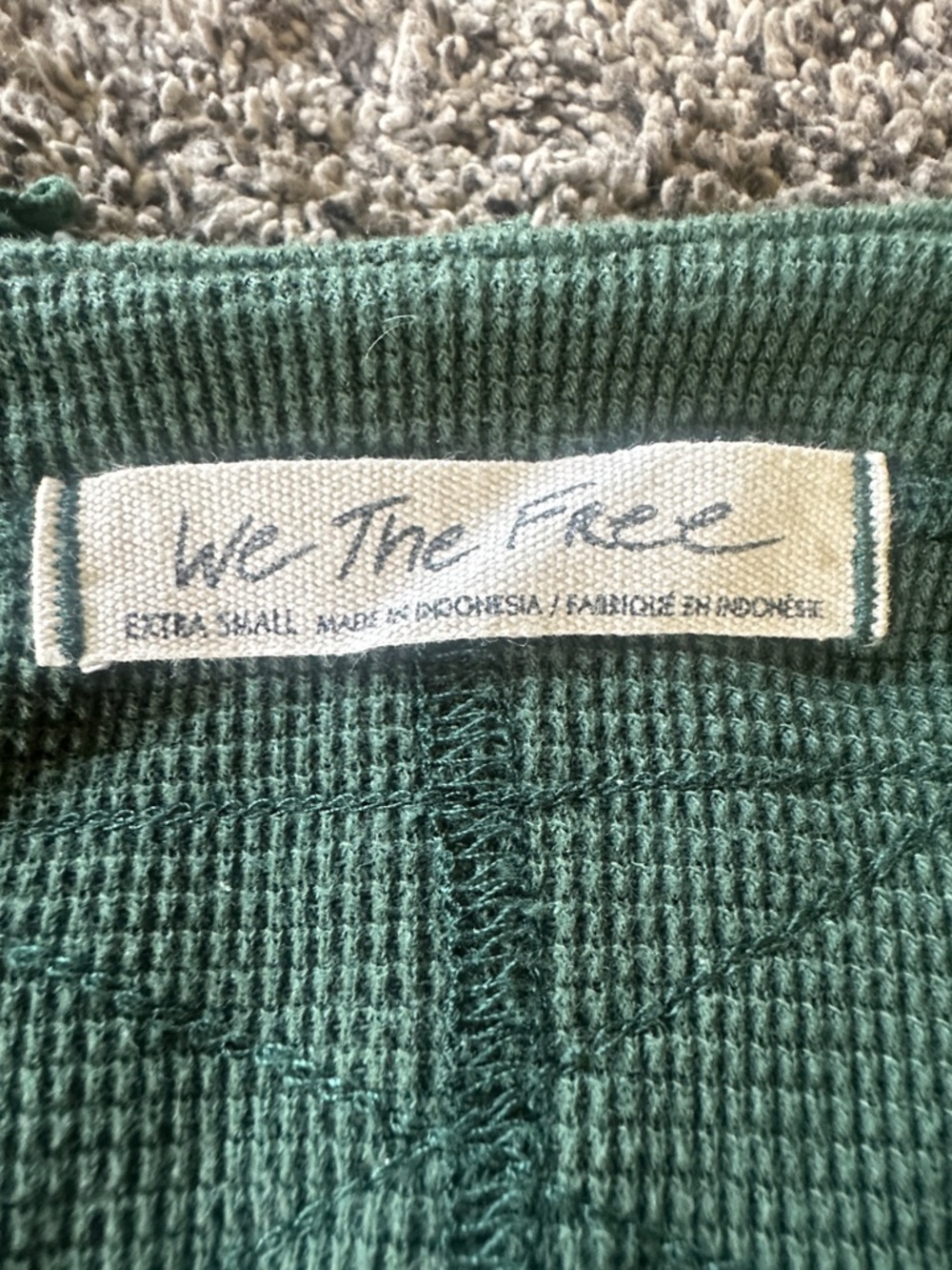 We The Free Forest Green Wrap Cropped Blouse XS Fall Holiday Shirt Christmas Fun - Picture 2 of 4